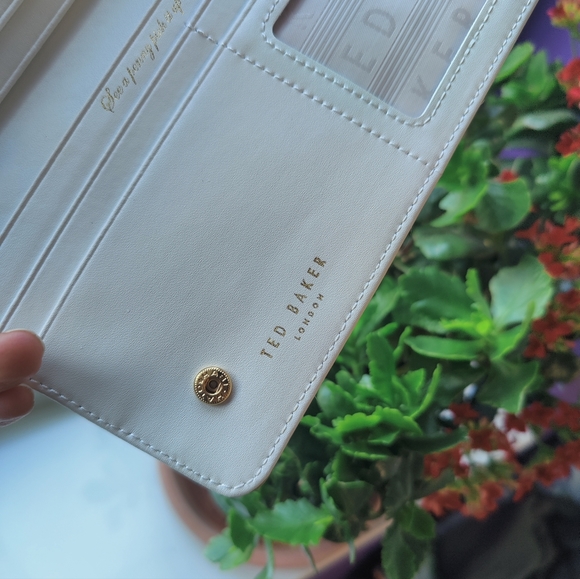 Genuine Ted Baker Tan Exotic Cow Hide Leather Popper Matinee Cardholder/Purse - Picture 8 of 13